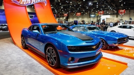 蓝色雪佛兰Camaro轿车壁纸