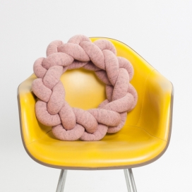 Notknot pillows童子军打结靠垫椅子