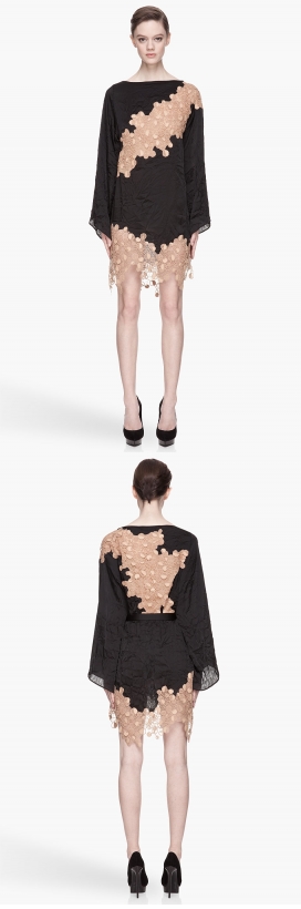 Versace范思哲-皱巴巴的黑色花边插图女性