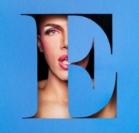 背后的女人-字母镂空设计欣赏