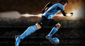 梅西-极速踢球酷跑壁纸