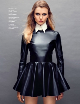 卡米拉-身穿大胆单色服装时装秀-如皮革，亮片和蕾丝