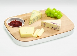 多功能木质砧板设计-里面配有可爱的小碟子，可以装酱类