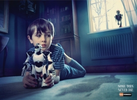 有些玩具永远不死-Duracell金霸王电池平面广告