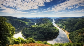 U型弯曲河流峡谷