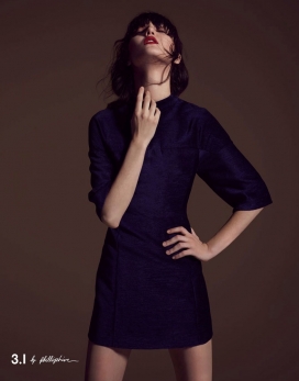 伊琳娜-华丽的印花La Maison Simons礼服和蹩脚的针织时装