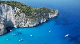 蓝色大海与岛屿