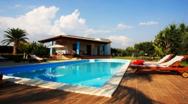 漂亮的游泳池壁纸