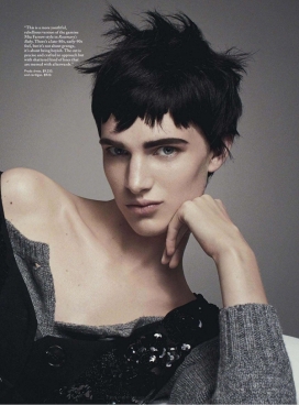 Vogue澳大利亚2013年10月-一个不错的青春叛逆元素