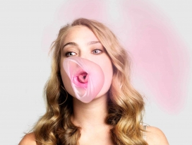 吹泡泡的高清金发美女