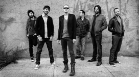 黑白男性团队组合