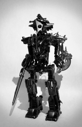 单调的黑色-钢铁机器人