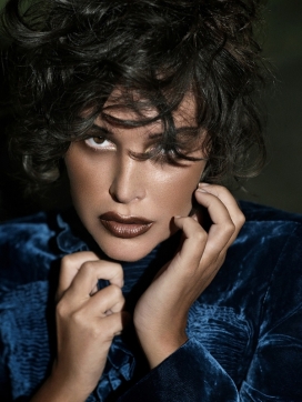 杰西卡・马戈利斯-璀璨的珠宝人像风格