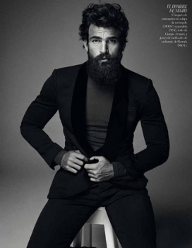 阿尔瓦罗・科尔特斯-Vogue西班牙