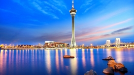 澳门海边外滩灯塔夜景