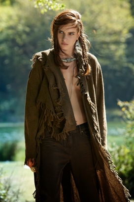 Cosmopolitan丽都土耳其2013年11月-户外美诱“流浪”风格时装秀