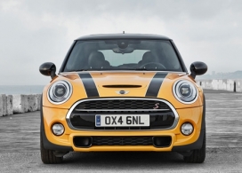 全新MINI汽车-在英国牛津生产厂