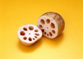 被切片的清脆藕片