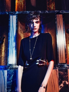 杰西卡・皮蒂-Glamour魅力德国2013年12月-沉浸在声色富裕的时装秀