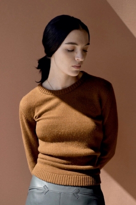 2014-Hermes爱马仕秋/冬目录-皮革碎片珠宝毛衣时装秀