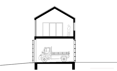 半透明底座的黑房屋建筑-德国Fabian Evers建筑工作室作品-坐落在靠近德国蒂宾根,半透明区域可以放卡车,可以居住又适合车间需要,不透明的波纹包层覆盖第一楼的墙壁和屋顶,四周是半透明的聚碳酸酯,使日光渗透到车间。白天的工作空间充满了过滤的自然光线---酷图编号11