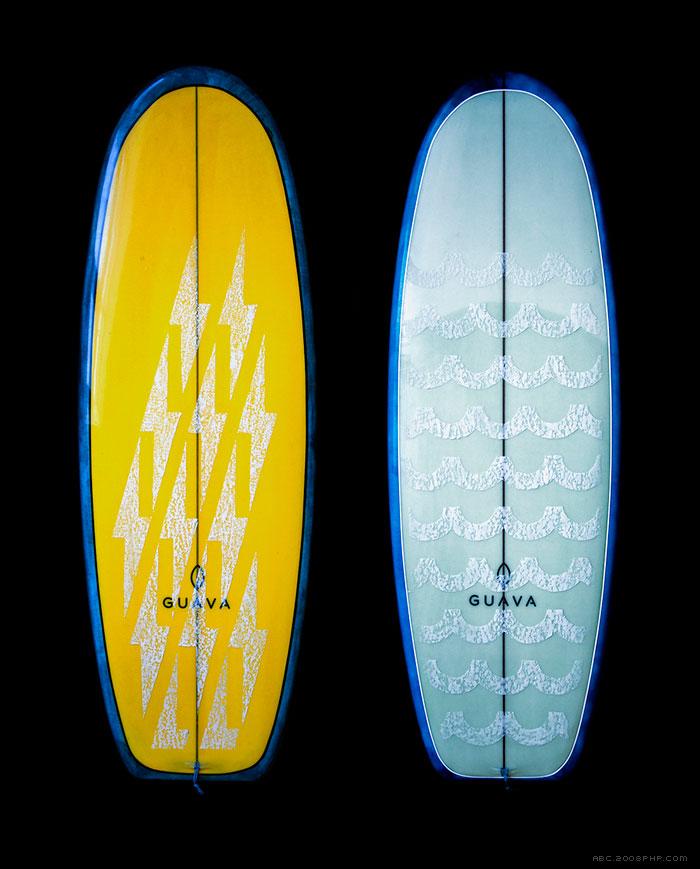 一个奇妙的设计-滑板冲浪美容工具包-最先进的冲浪板维护套件,配备了真皮挂绳,包括一个青铜和巴西紫檀木 ,黑色棉布,蜡棒和一瓶甲基水合物,可以擦去蜡留下任何残留物---酷图编号9