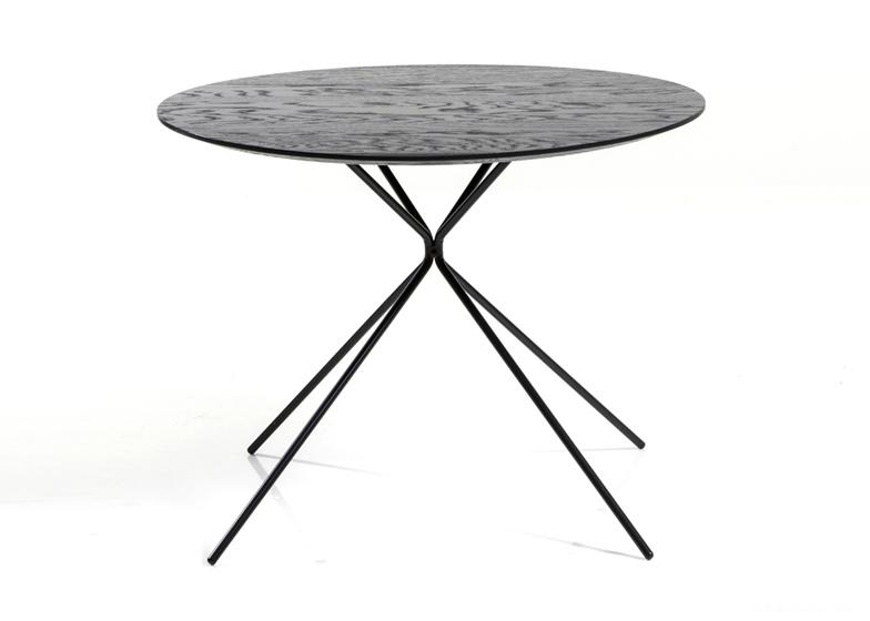 细长钢腿橡木桌-丹麦设计师乔纳斯・赫尔曼佩德森作品---酷图编号8