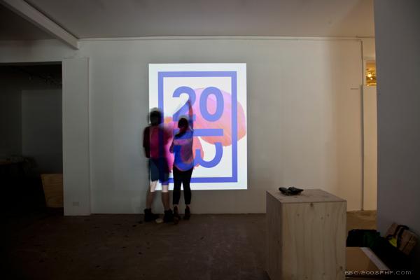 2013年悉尼科技大学视觉传达毕业展形象设计---酷图编号3