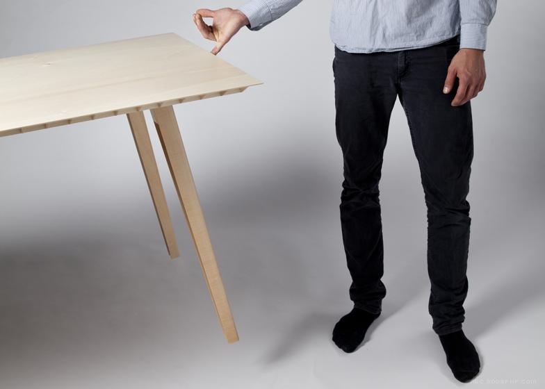 鲁本・贝克斯木桌,薄木板条组成的网格,重量仅为4.5千克-德国设计师Ruben Beckers作品---酷图编号2