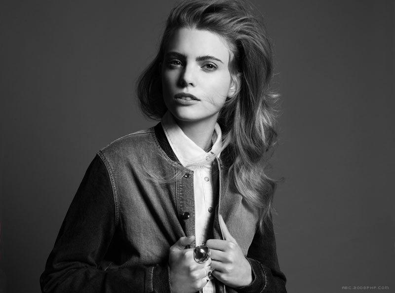 汉诺布鲁宁-李维斯运动蓝色牛仔风格时装秀---酷图编号1