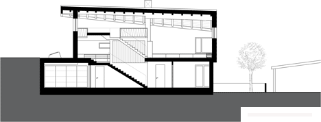 阿尔卑斯高山小屋“谷仓”-三层楼的房子,适合于现代家庭生活方式,采用混凝土为基础,而不是砖砌,并用平缓的屋顶,有助于防止大量积聚雪,外墙壁使用腐蚀性化学雕刻的花和鱼,整体看上去生动活泼---酷图编号1084965