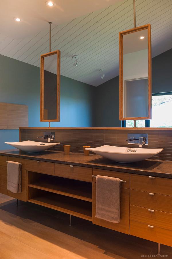 大自然度假屋-坐落在加拿大魁北克一个树林陡峭上,旁边有一个大湖,真是一个度假天堂---酷图编号14