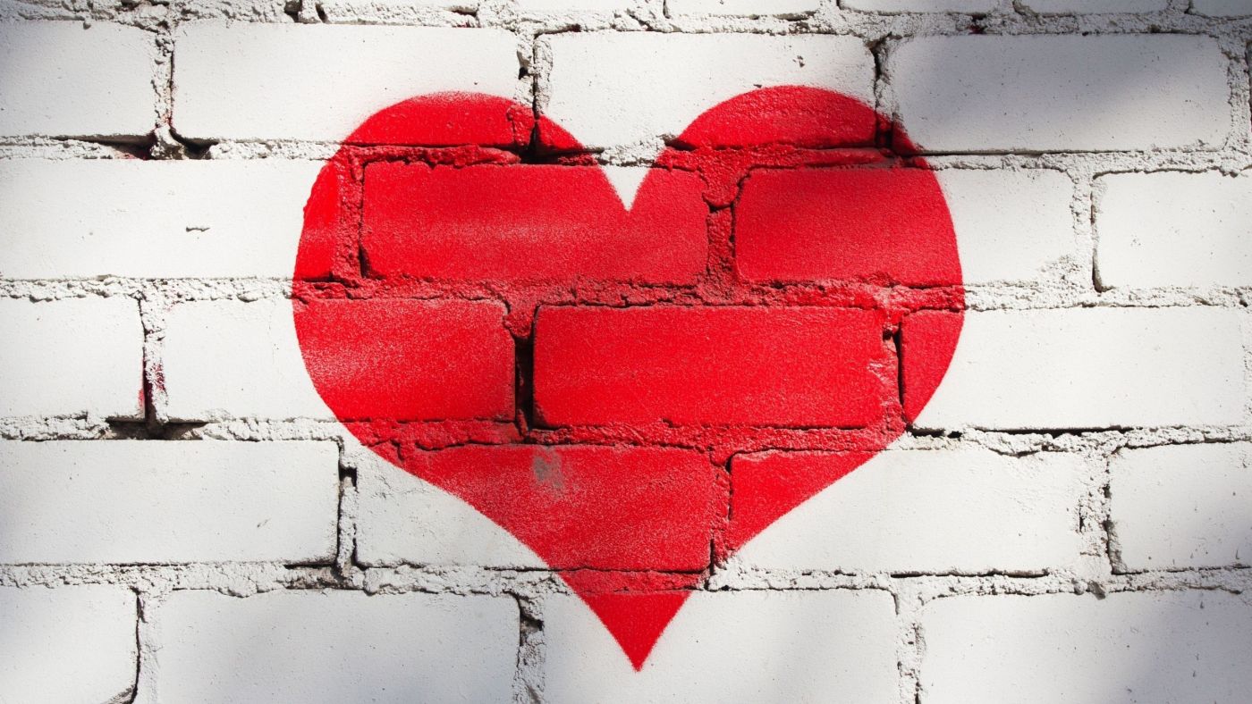 爱心砖墙图片