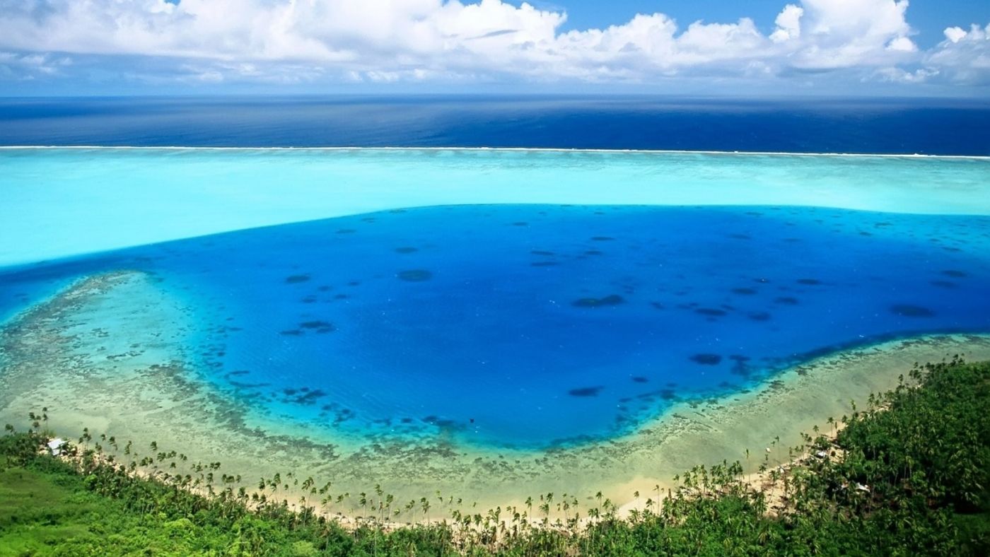 蓝色海岸湖图片