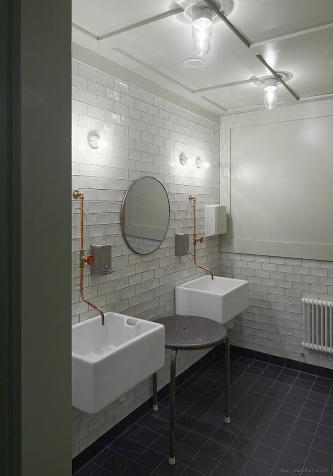 瑞典复古波纹金属框架帆船餐馆-在瑞典荣获了几个著名的奖项,创造了一种独特的欢迎和熟悉的感觉,设计灵感来自寒冷的海岸生活---酷图编号5