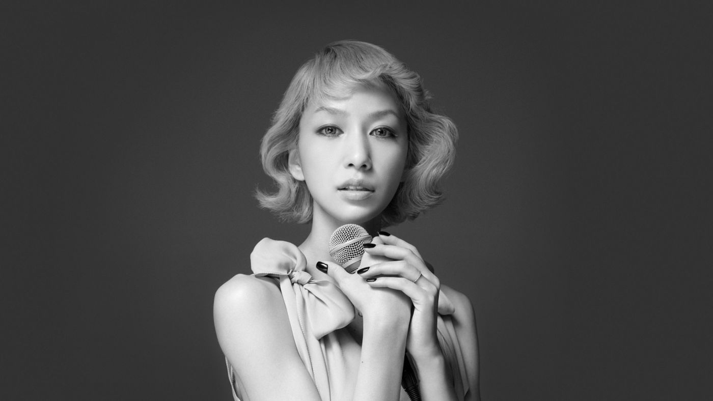 新生代日本流行天后中岛美嘉高清黑白壁纸下载图片