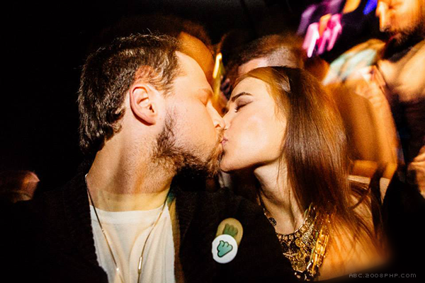 Wearetheshit™品牌设计---酷图编号1098854