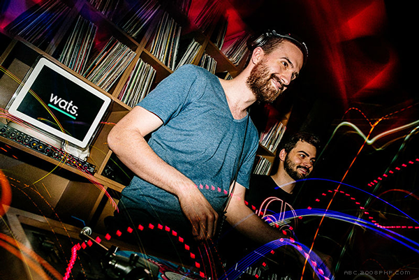 Wearetheshit™品牌设计---酷图编号1098862