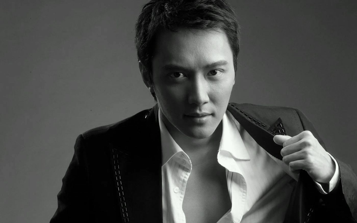 冯绍峰大陆男影星宽屏电脑壁纸下载图片