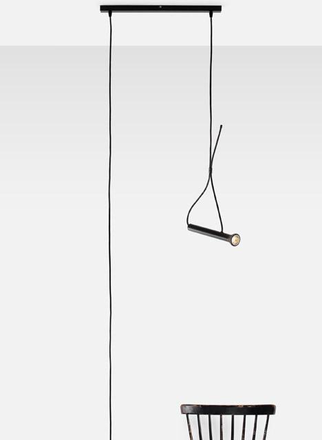 火炬吊灯-悬挂在天花板上,看起来像一个手电筒-来自比利时Quentin de设计师作品---酷图编号8