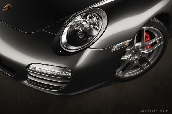 保时捷Porsche 911汽车摄影图-使用光绘技术带来的形状和曲线美---酷图编号3