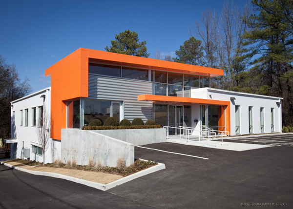 Chatahoochee办公室设计-13000平方英尺的空间设施包括公司办公室和实验室空间,本设计致力于创造一个当代环境,象征着进步的价值观,技术驱动的公司。---酷图编号1102521