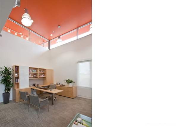 Chatahoochee办公室设计-13000平方英尺的空间设施包括公司办公室和实验室空间,本设计致力于创造一个当代环境,象征着进步的价值观,技术驱动的公司。---酷图编号1102523