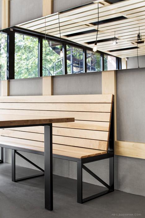 法国吐司面包店-很漂亮的木质条纹装饰---酷图编号1103110