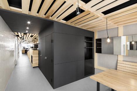 法国吐司面包店-很漂亮的木质条纹装饰---酷图编号1103121