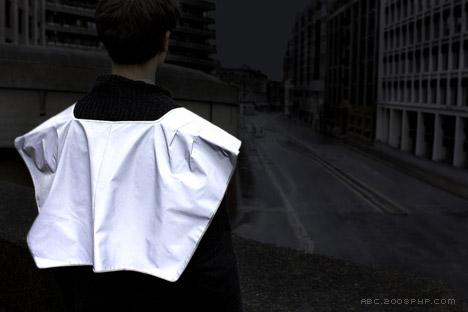 hi-vis自行车服装-高能见度的反光服装在夜间能起到提示安全作用---酷图编号1103153