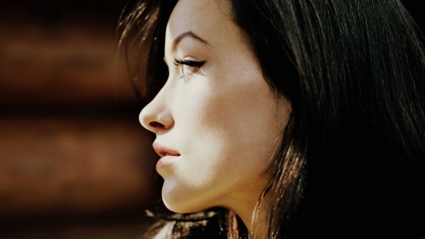 美国女演员olivia wilde奥利维亚维尔德侧面脸部壁纸