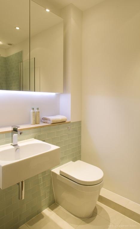 一个2.3米宽的梯田房子-自然光通过一个倾斜屋顶射到房屋,让居住者感觉宽敞和光-伦敦alma-nac建筑工作室作品---酷图编号9