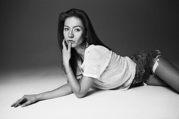 Masha/test质感女性黑白照片---酷图编号2