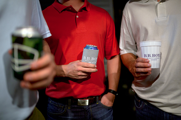 永恒的美感和传统的B.B. Boyd服装品牌设计-品牌标识采用了先进的排版系统,大胆又抽象的几何符号,精致色彩和独特象征---酷图编号11